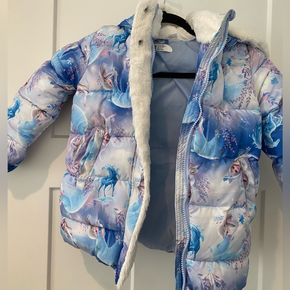 NWOT Disney Frozen Coat size 6-7